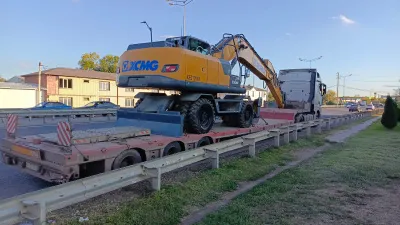 Фото Колесный экскаватор XCMG